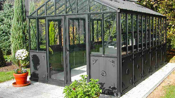 retro_victorian_greenhouse_front